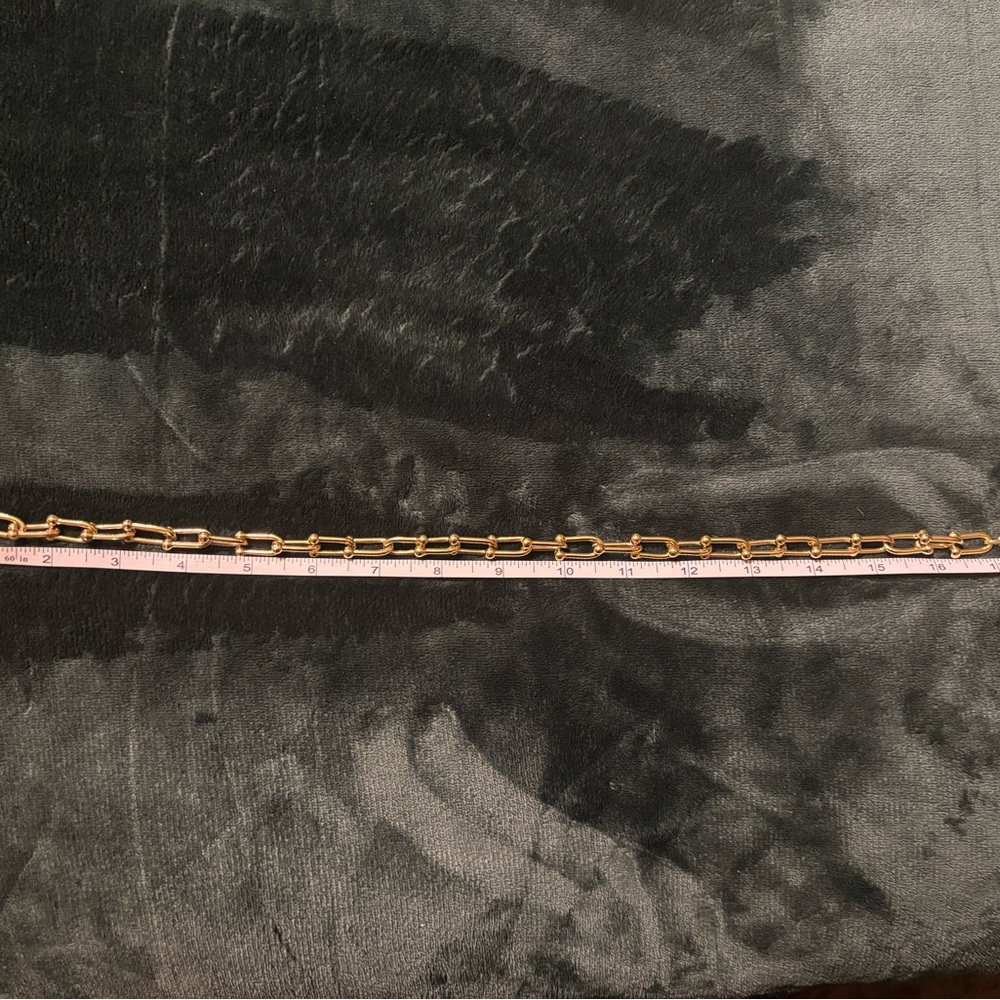 Gold Chain Link Necklace - Picture 3 of 4